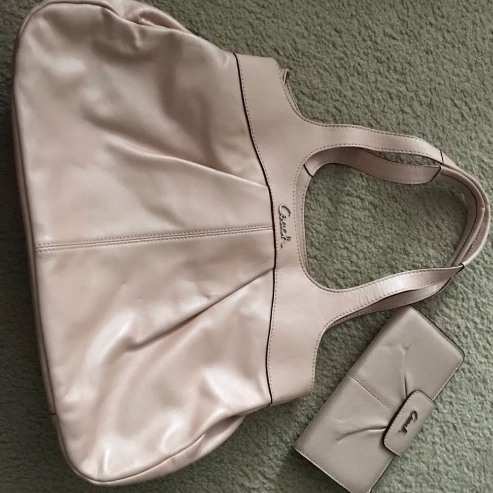Coach purse and wallet.